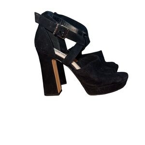 Gianni Bini suede platforms